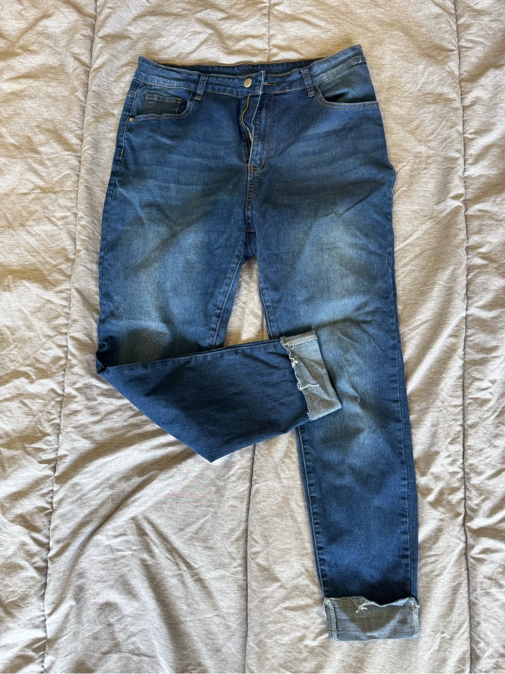 SHEIN Women's Slim Straight Dark Blue Jeans